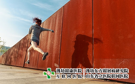摄图网_500336596_美女户外运动（企业商用）